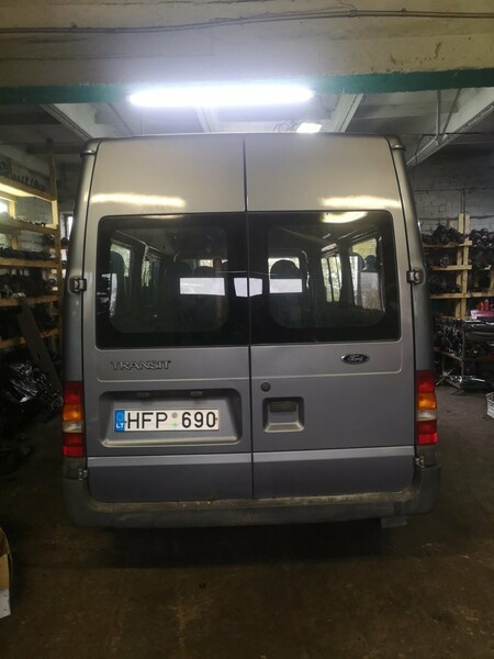Photo 4 - Ford Transit 2005 y parts