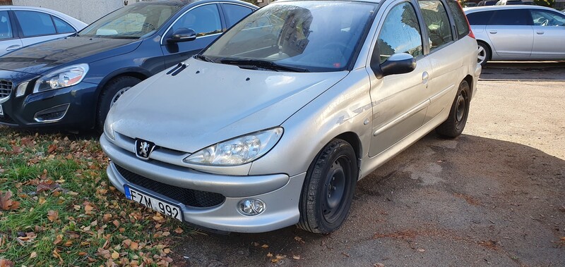 Photo 1 - Peugeot 206 1.6 HDI 2005 y parts