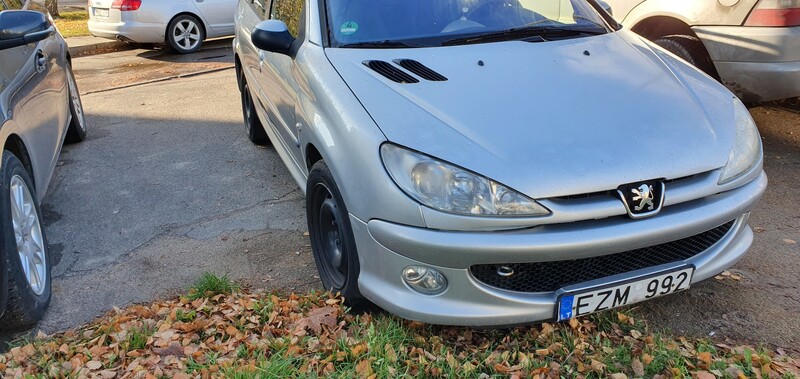 Photo 2 - Peugeot 206 1.6 HDI 2005 y parts