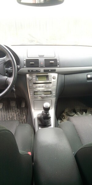Photo 6 - Toyota Avensis 2007 y parts