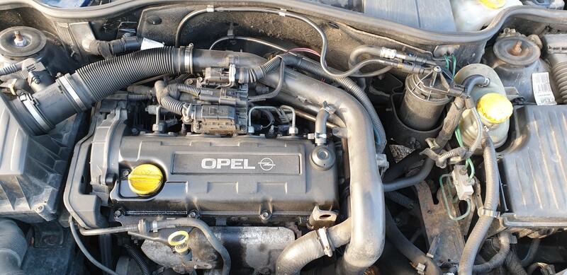 Nuotrauka 9 - Opel Corsa C 48 kW 2001 m dalys
