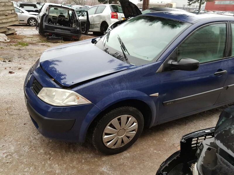 Photo 2 - Renault Megane 2004 y parts