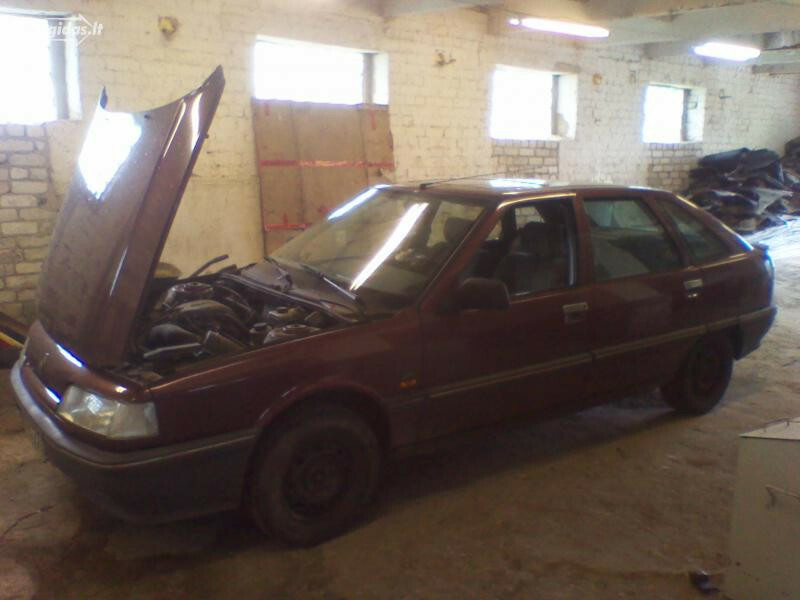Photo 4 - Renault 21 1991 y parts