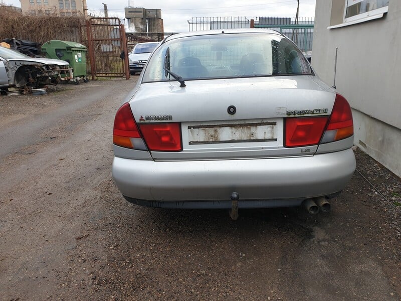 Mitsubishi Carisma 1997 y parts