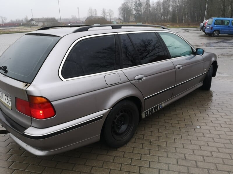 Photo 8 - Bmw 525 1997 y parts