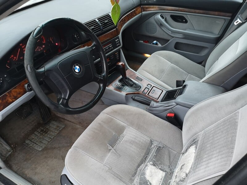 Photo 11 - Bmw 525 1997 y parts