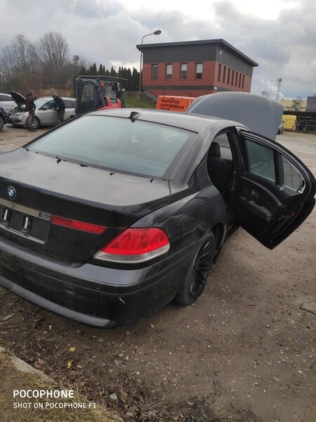 Photo 5 - Bmw 745 2002 y parts