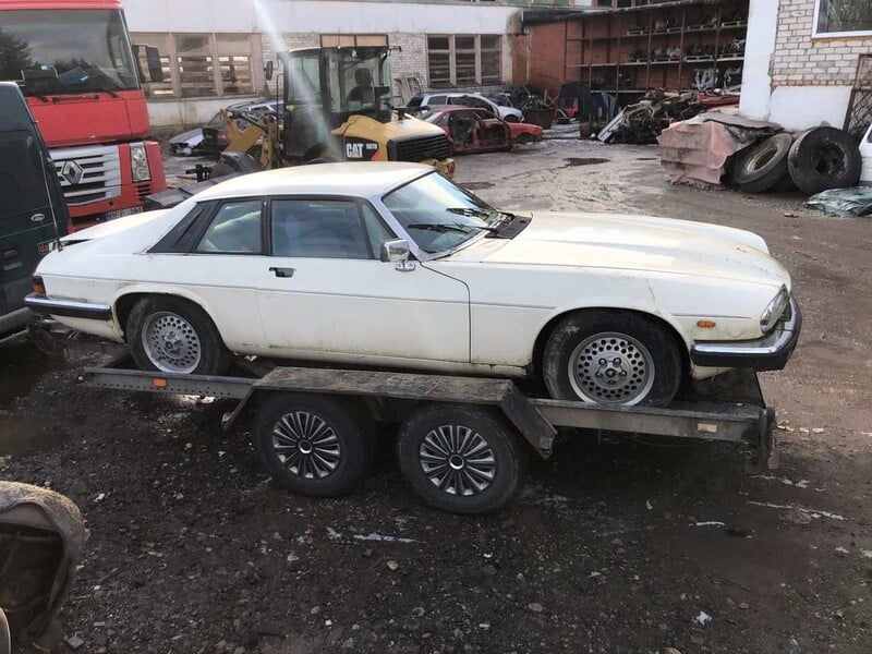 Photo 5 - Jaguar Xjs 1986 y parts