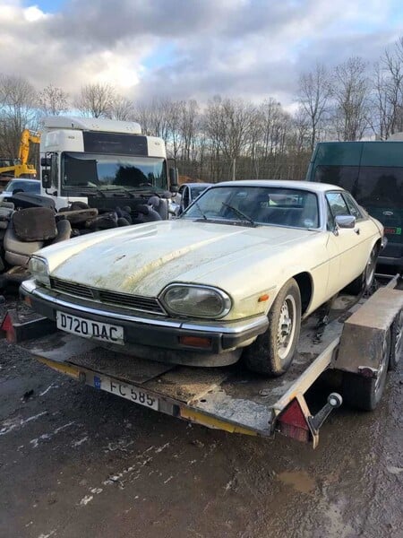 Photo 4 - Jaguar Xjs 1986 y parts