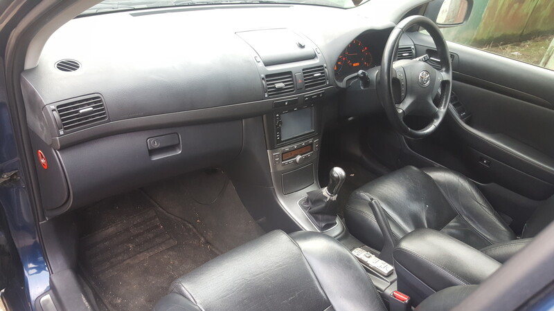 Photo 13 - Toyota Avensis II 2005 y parts