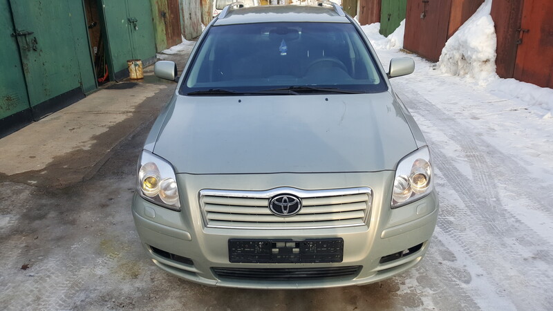 Photo 9 - Toyota Avensis II 2005 y parts