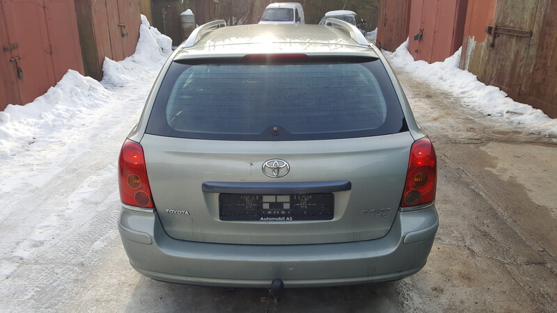 Photo 10 - Toyota Avensis II 2005 y parts