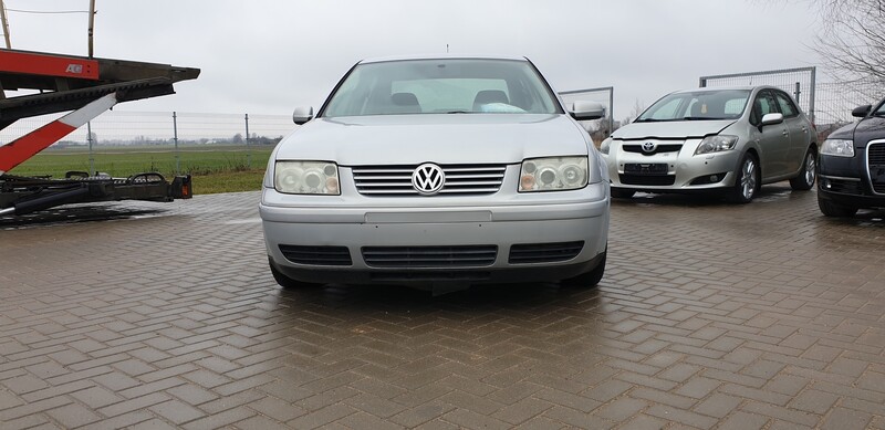 Фотография 1 - Volkswagen Bora Basis 1999 г