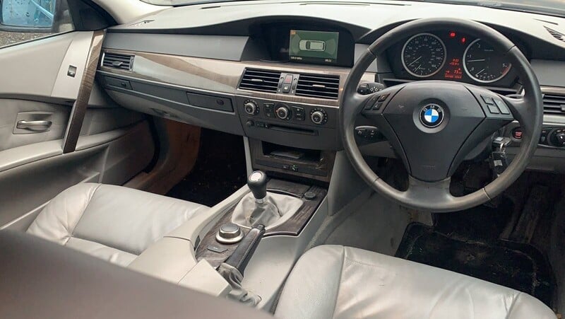 Photo 3 - Bmw 525 E60 2005 y parts