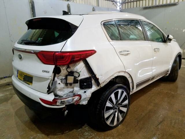 Photo 2 - Kia Sportage 2016 y parts