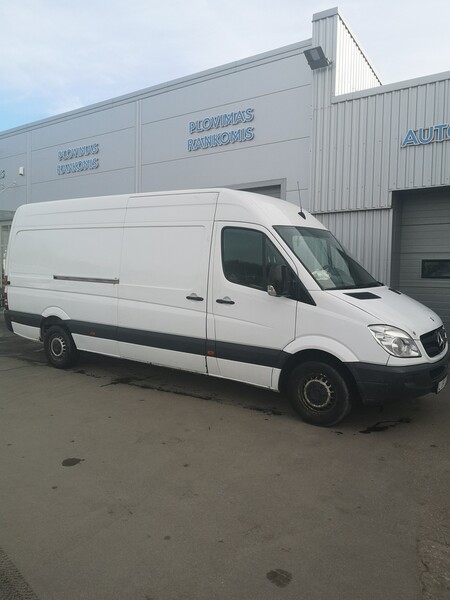 Photo 9 - Mercedes-Benz Sprinter 2012 y Heavy minibus rent