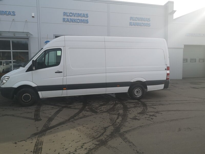 Photo 14 - Mercedes-Benz Sprinter 2012 y Heavy minibus rent