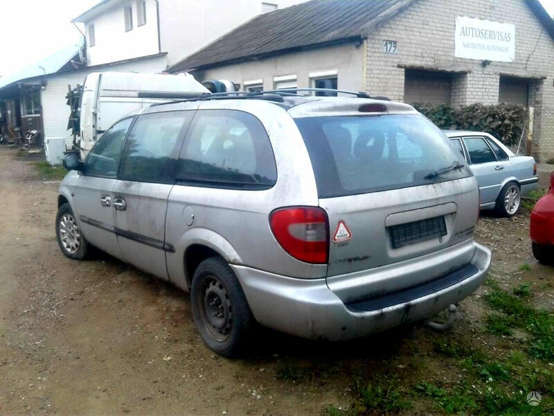 Photo 3 - Chrysler Voyager 2003 y parts