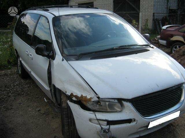 Photo 4 - Chrysler Town & Country 2000 y parts