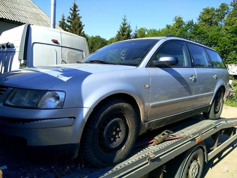 Photo 2 - Volkswagen Passat 1999 y parts