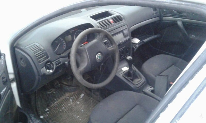 Nuotrauka 5 - Skoda Octavia 2005 m dalys