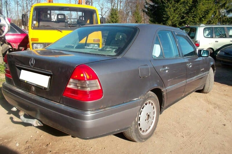 Фотография 3 - Mercedes-Benz C Klasė 1995 г запчясти