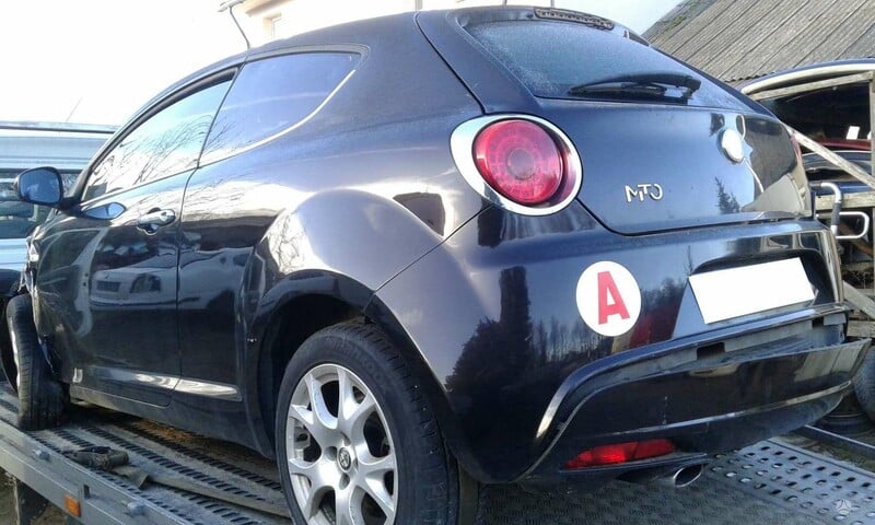 Photo 2 - Alfa Romeo Mito 2010 y parts