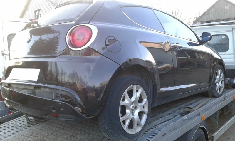 Photo 3 - Alfa Romeo Mito 2010 y parts