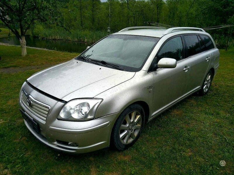 Toyota Avensis 2006 y parts