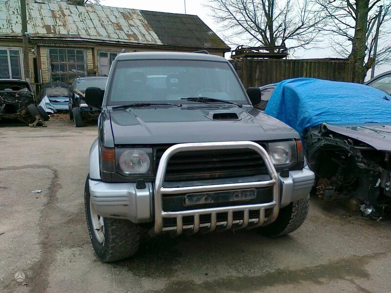 Photo 1 - Mitsubishi Pajero 1997 y parts