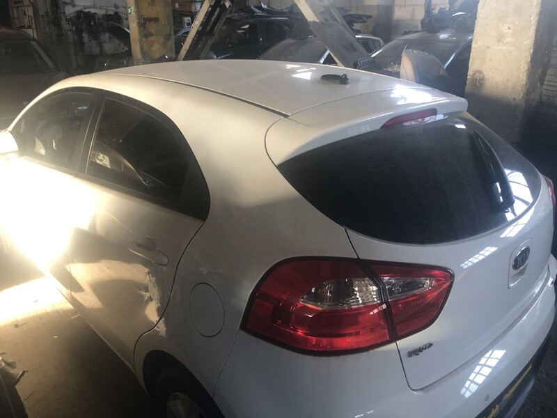 Nuotrauka 3 - Kia Rio 2015 m dalys