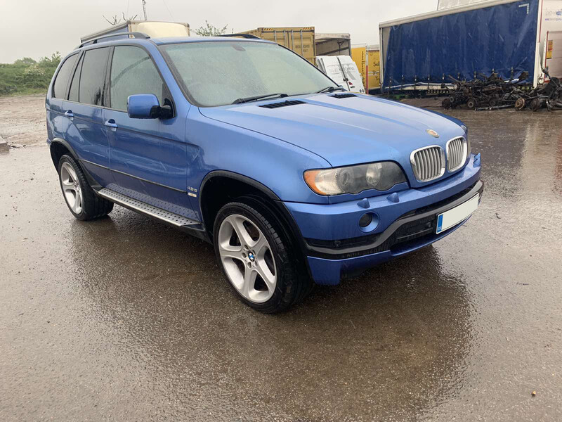 Bmw X5 E53 2002 y parts