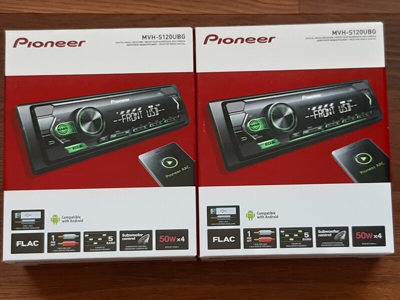 Photo 13 - Pioneer MVH-S420BT CD/MP3 player