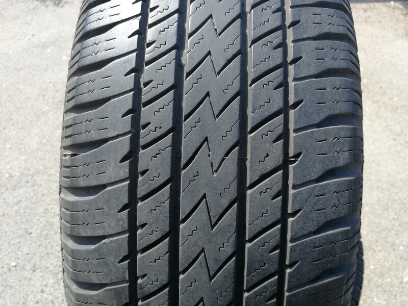 R17 universal tyres passanger car