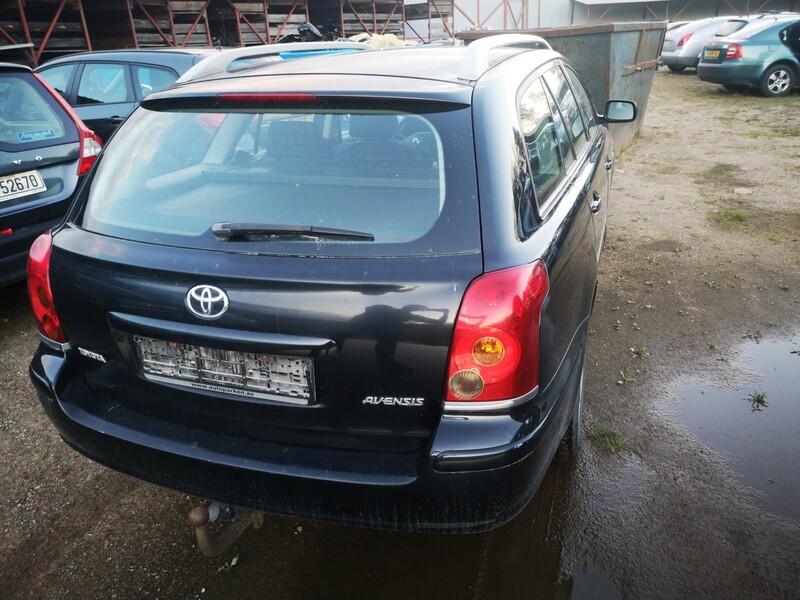 Photo 5 - Toyota Avensis II 2004 y parts