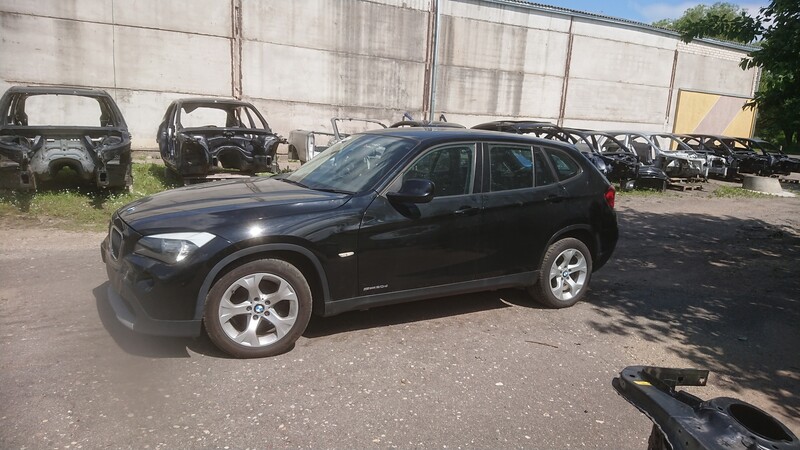 Bmw X1 2011 y parts