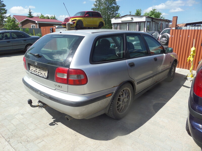 Photo 4 - Volvo V40 I 2001 y parts