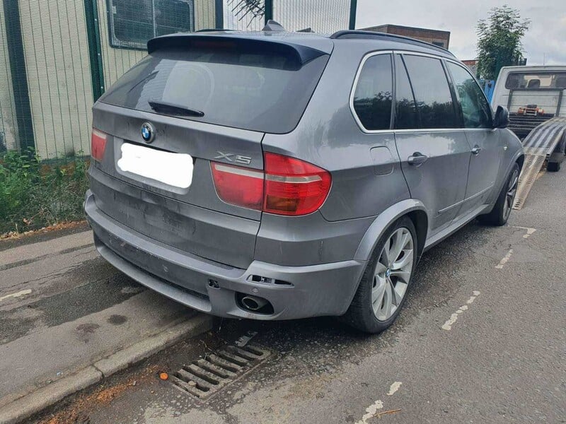 Bmw X5 E70 2008 m dalys