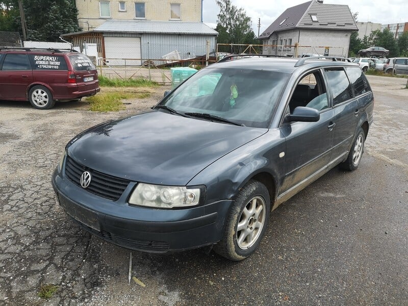 Photo 1 - Volkswagen Passat 2000 y parts