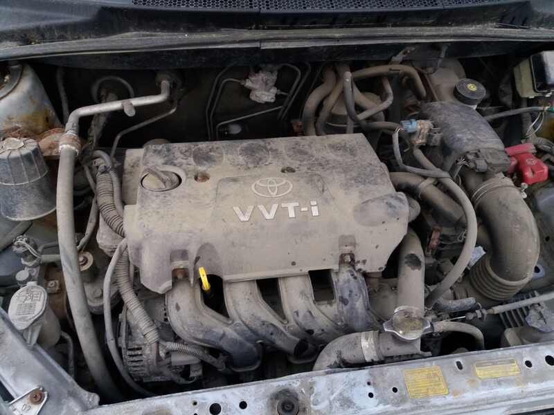 Nuotrauka 17 - Toyota Yaris I 2002 m dalys