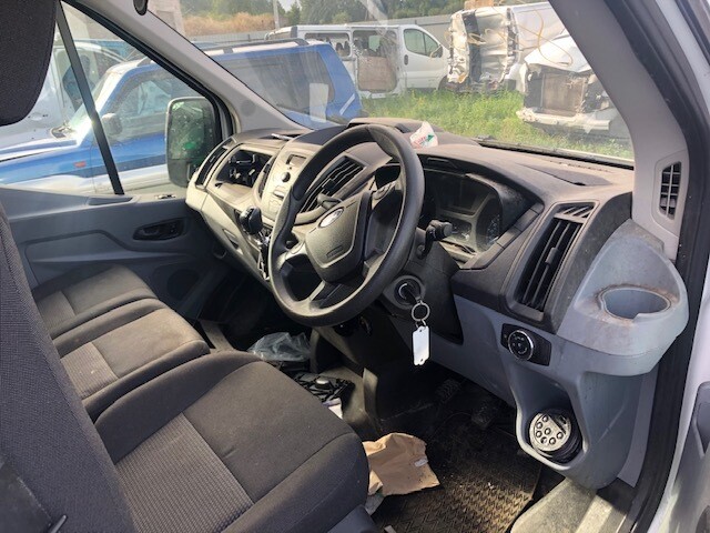Photo 4 - Ford Transit 2015 y parts