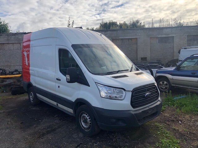 Photo 3 - Ford Transit 2015 y parts