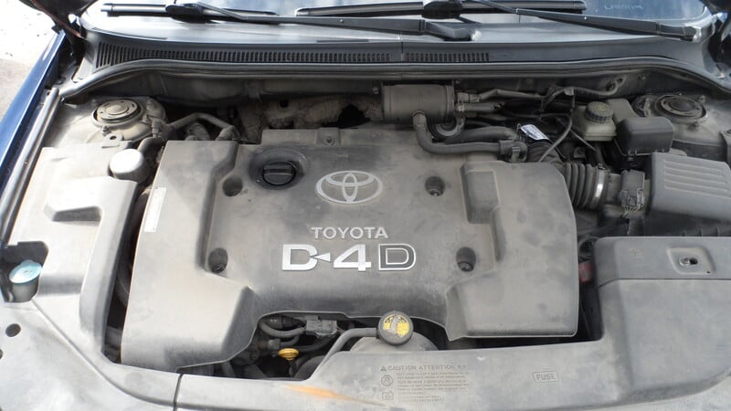 Photo 7 - Toyota Avensis II 2004 y parts