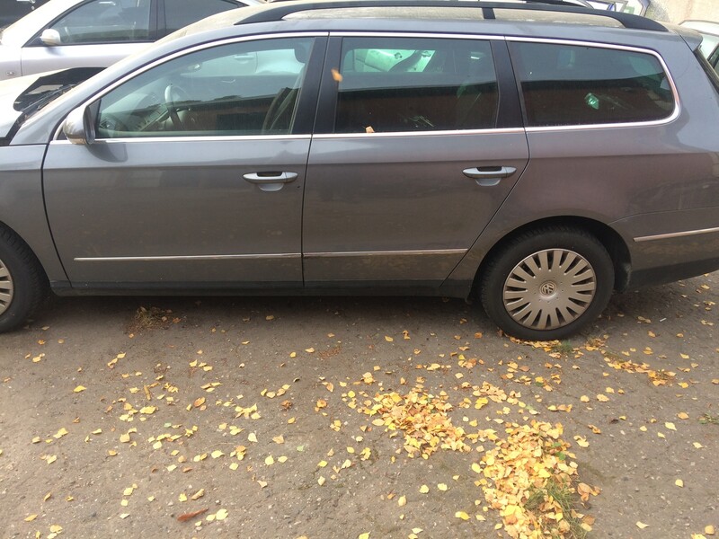 Photo 2 - Volkswagen Passat B6 2009 y parts