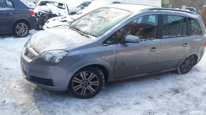 Opel Zafira 2006 г запчясти