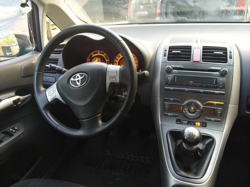 Фотография 6 - Toyota Auris 2008 г запчясти