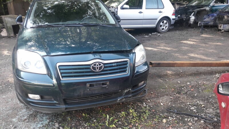 Toyota Avensis 2005 г запчясти