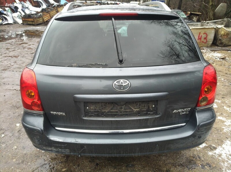 Photo 1 - Toyota Avensis 2005 y parts