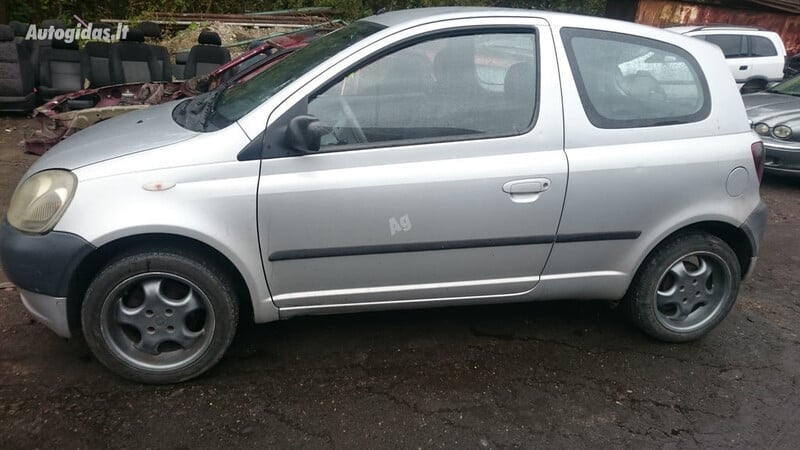 Nuotrauka 2 - Toyota Yaris 2002 m dalys