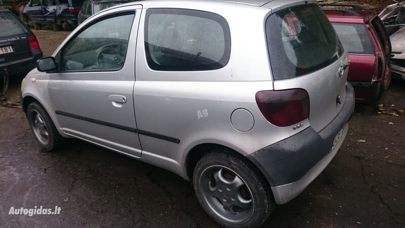 Nuotrauka 3 - Toyota Yaris 2002 m dalys